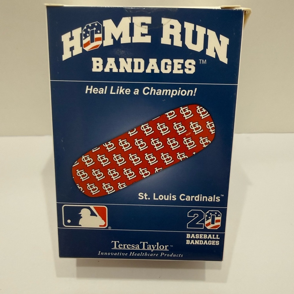 MLB St. Louis Cardinals Baseball Home Run Bandages Team Logo 20ct New